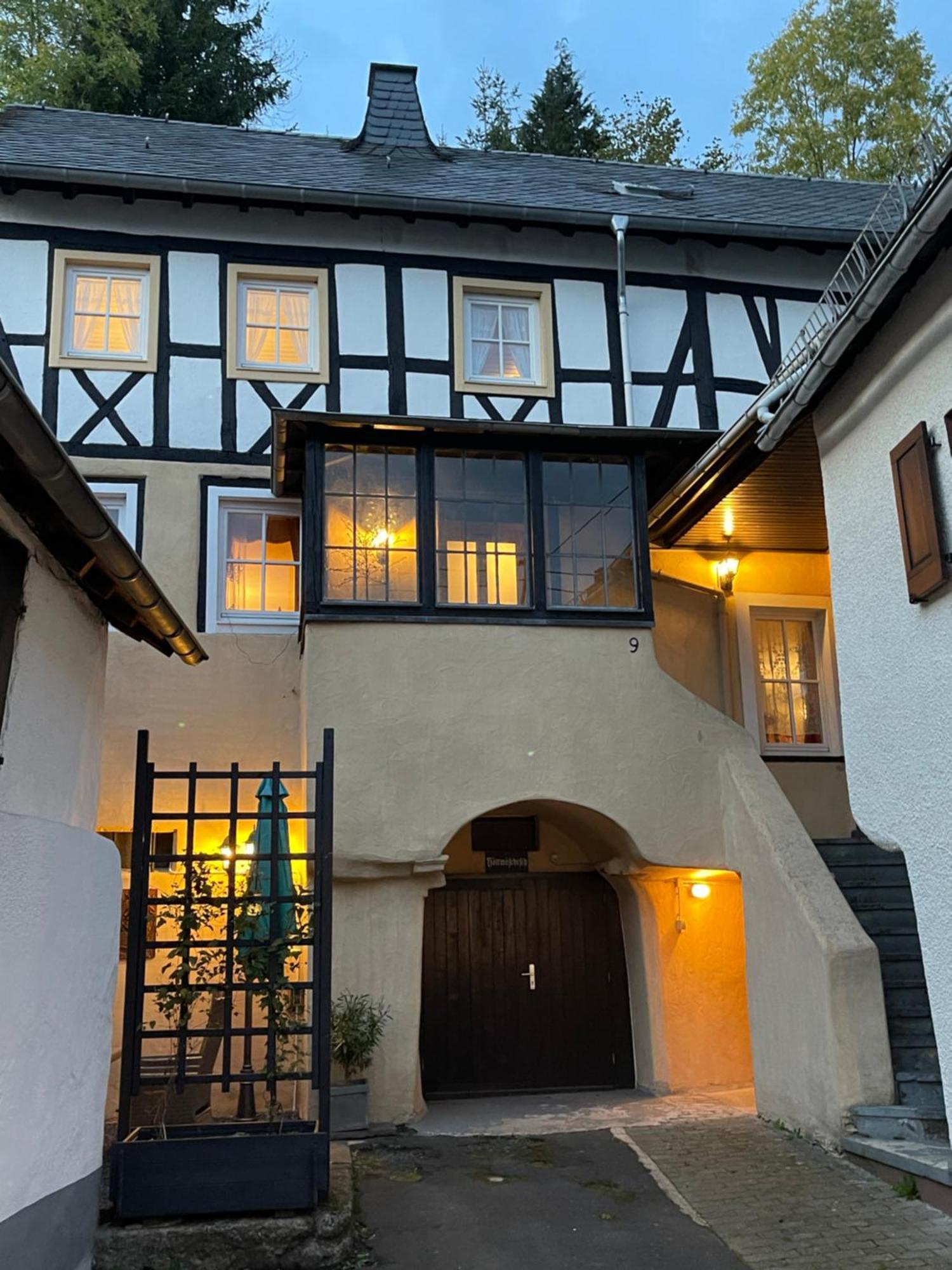 Ritterstube - Eifelstuben Mit Charme, Naehe See Und Burg, Aussergewoehnlich, Vulkaneifel 乌尔门 外观 照片