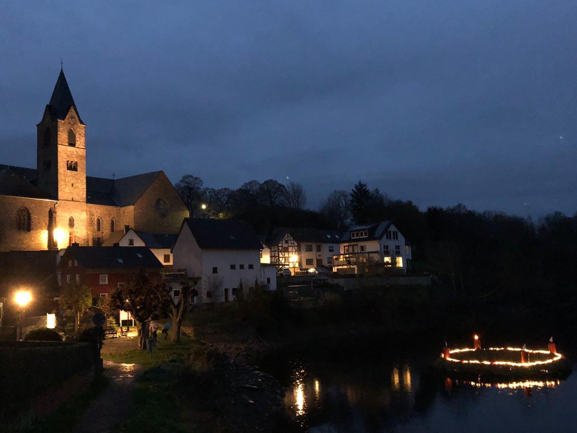Ritterstube - Eifelstuben Mit Charme, Naehe See Und Burg, Aussergewoehnlich, Vulkaneifel 乌尔门 外观 照片