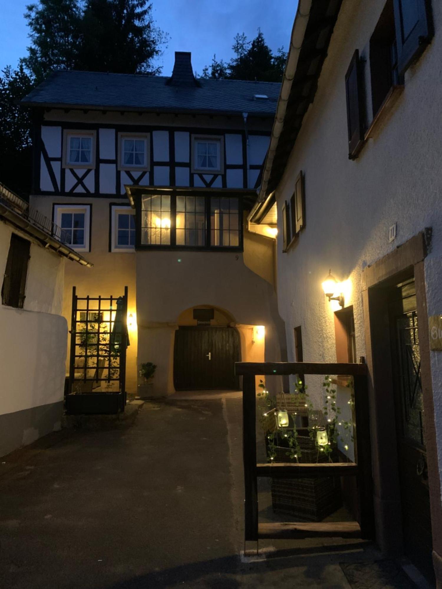 Ritterstube - Eifelstuben Mit Charme, Naehe See Und Burg, Aussergewoehnlich, Vulkaneifel 乌尔门 外观 照片